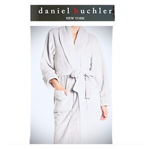 NWOT WOMEN’S PLUSH LUXE ROBE L White, @Knee, Belted, Pockets, Diamond Weave COZY